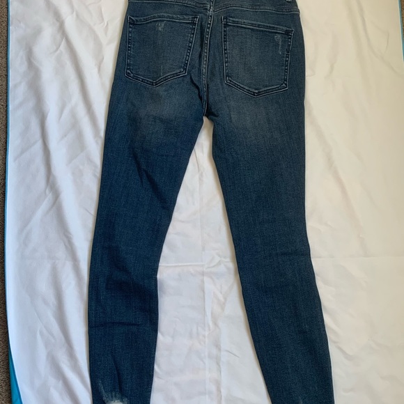Express • Ankle High Rise Jeans • size 4R - Picture 3 of 6